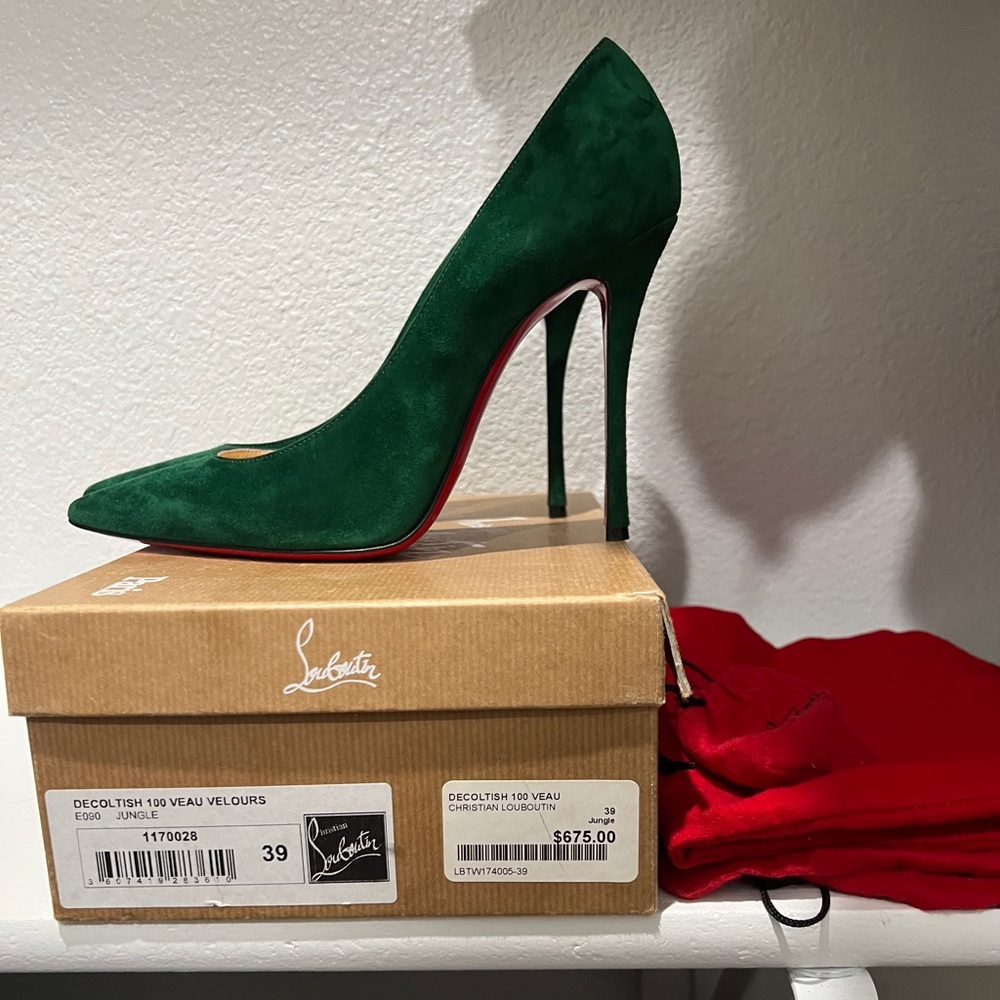Christian Louboutin heels !